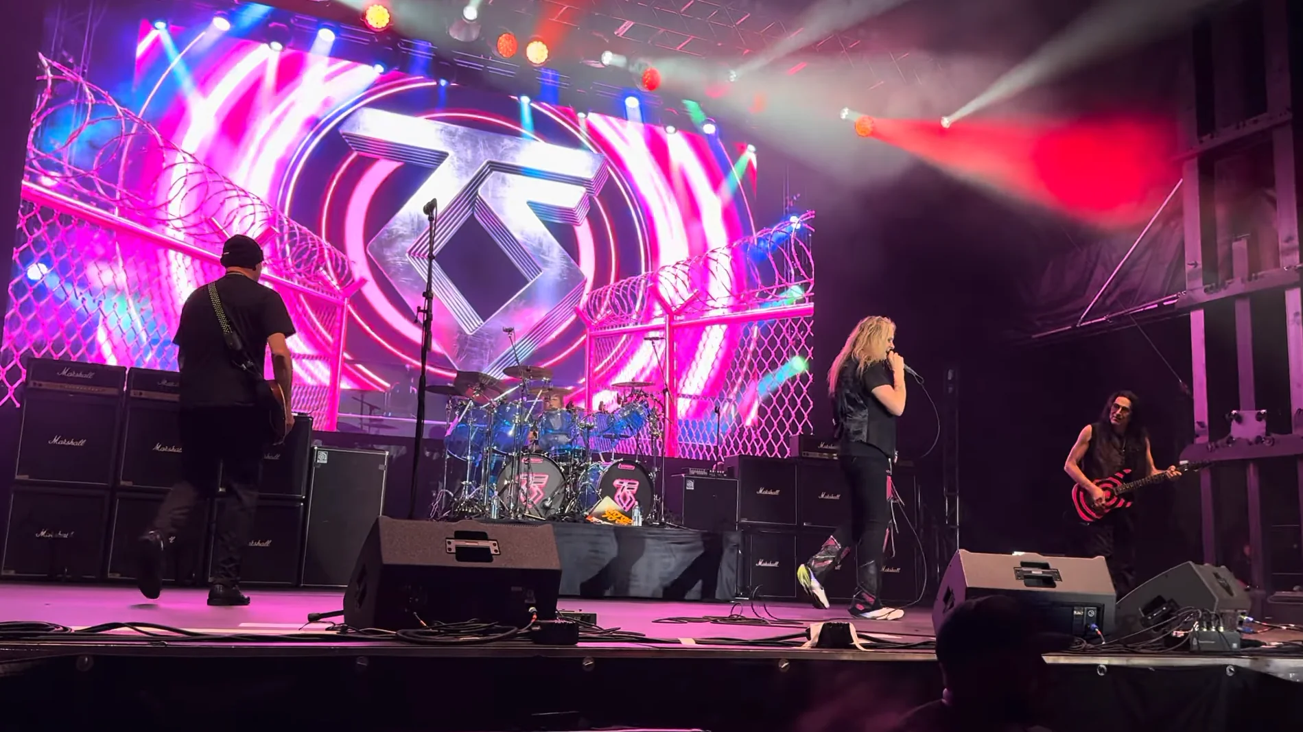 Twisted Sister, Sebastian Bach